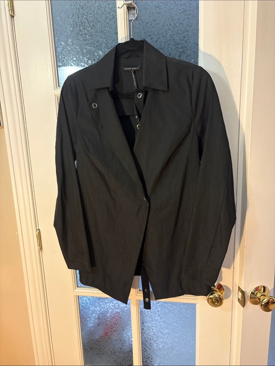 Sarah Pacini Jackets & Blazers - Sarah Pacini jacket and self tie belt EUC SZ 0